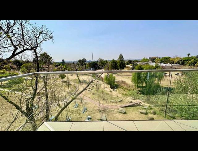 2 BEDROOM APARTMENT FOR SALE IN SANDOWN